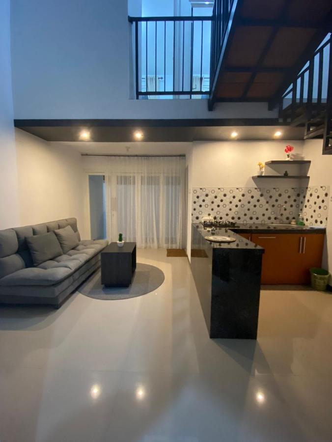 Villa Royal Arois Syariah Dekat Jatim Park 3 Tlekung 외부 사진